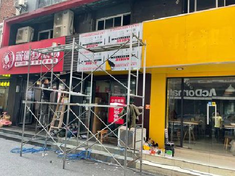 沅江制作广告招牌如何避免它发黄？